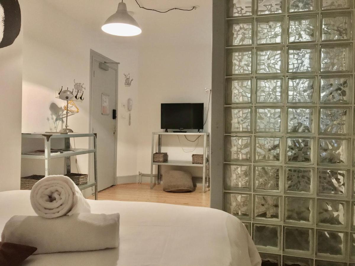 Mamie Jane Co-Munity Hotel Екс ле Бен Екстериор снимка