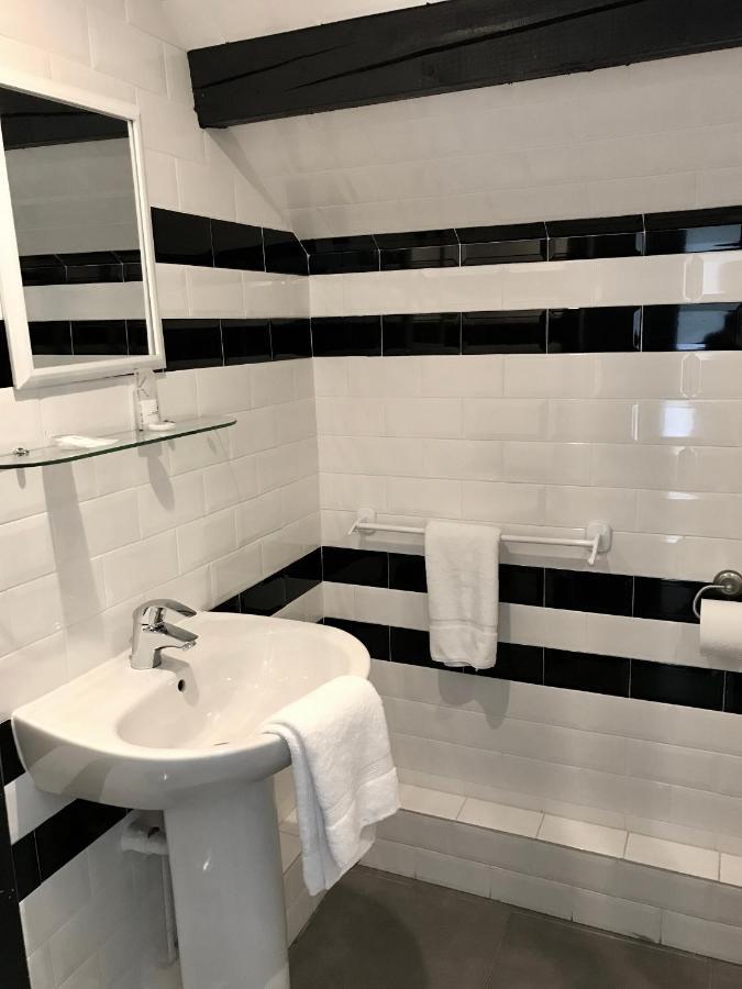 Mamie Jane Co-Munity Hotel Екс ле Бен Екстериор снимка